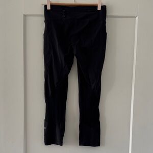 Lululemon crop leggings with pockets
